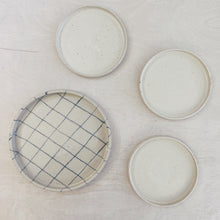 Afbeelding in Gallery-weergave laden, 3 days of making plates &amp; platters | di 27 aug. - do 29 aug. | 10:00 - 15:30
