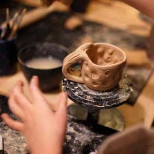 Kids & Clay | make your own cup | handbuilding | woensdag | 18 oktober | 14:00 - 16:30